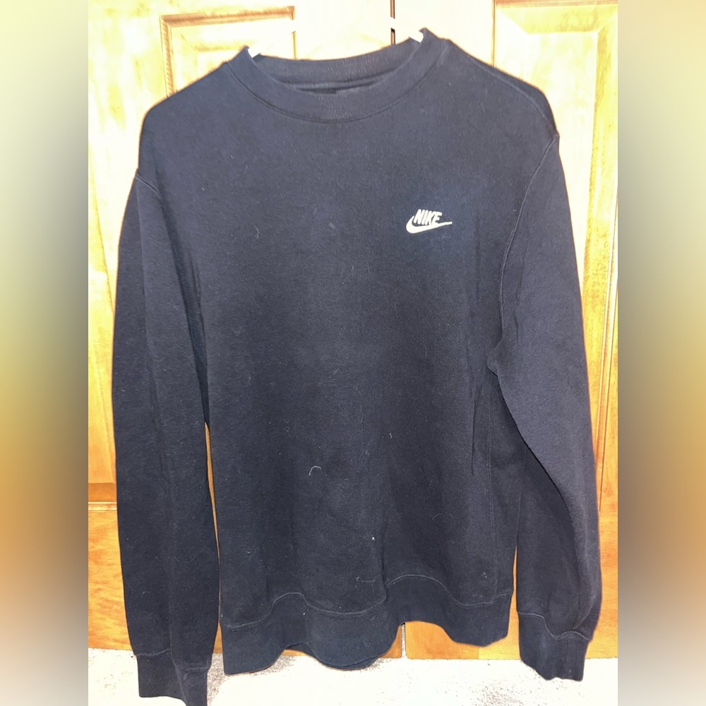 Black Nike Crew Neck